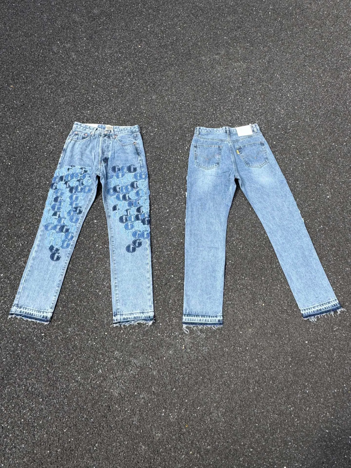 P286💰G77 GALLERY DEPT.G letter patch pudding 5001 denim washed and distressed spliced jeans -Original purchase and pattern making to truly restore the ultimate vintage texture -Original hardware accessories, washed and other elevators, QR code analysis are all purchased from the original factory, high degree of restoration, you are welcome to compare the products~ -Three-dimensional version, loose and comfortable, not picky about the figure, taller and slimmer, factory Seiko, original factory quality control, same style for men and women, can be matched with couples Versatile recommendation: must-have jeans for all seasons Color: blue Size: S-XXL (28-36)